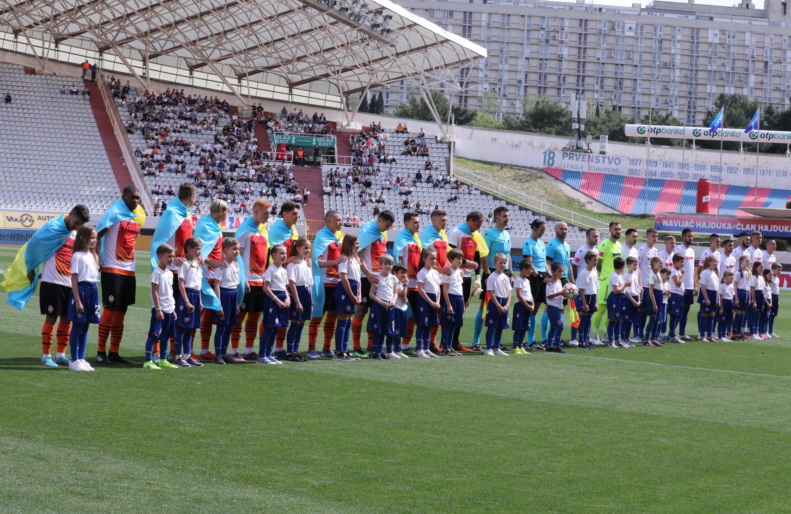 01.05.2022.,Split- Humanitarna utakmica izmedju Hajduka i Sahtara iz Donecka. Sredstva koja ce se prikupiti bit ce namijenjena braniteljima Ukrajine, lijecnicima, volonerskim udrugama i djeci pogodjenoj ratom. Photo: Ivo Cagalj/PIXSELL