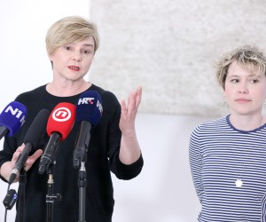 03.05.2022., Zagreb - Na konferenciji za medije Lijevo zelenog bloka odrzanoj u Saboru o inicijativi za raspustanje Sabora govorili su Sandra Bencic i Ivana Kekin.
 Photo: Patrik Macek/PIXSELL