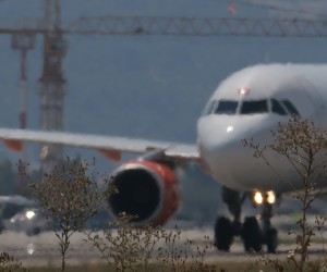 03.08.2017., Kastela - Pista Zracne luke Split u Resniku rusi sve rekorde po broju putnika i temperaturi koja je ove godine iznosila rekordnih 42,3 Celzijeva stupnja."nPhoto: Ivo Cagalj/PIXSELL