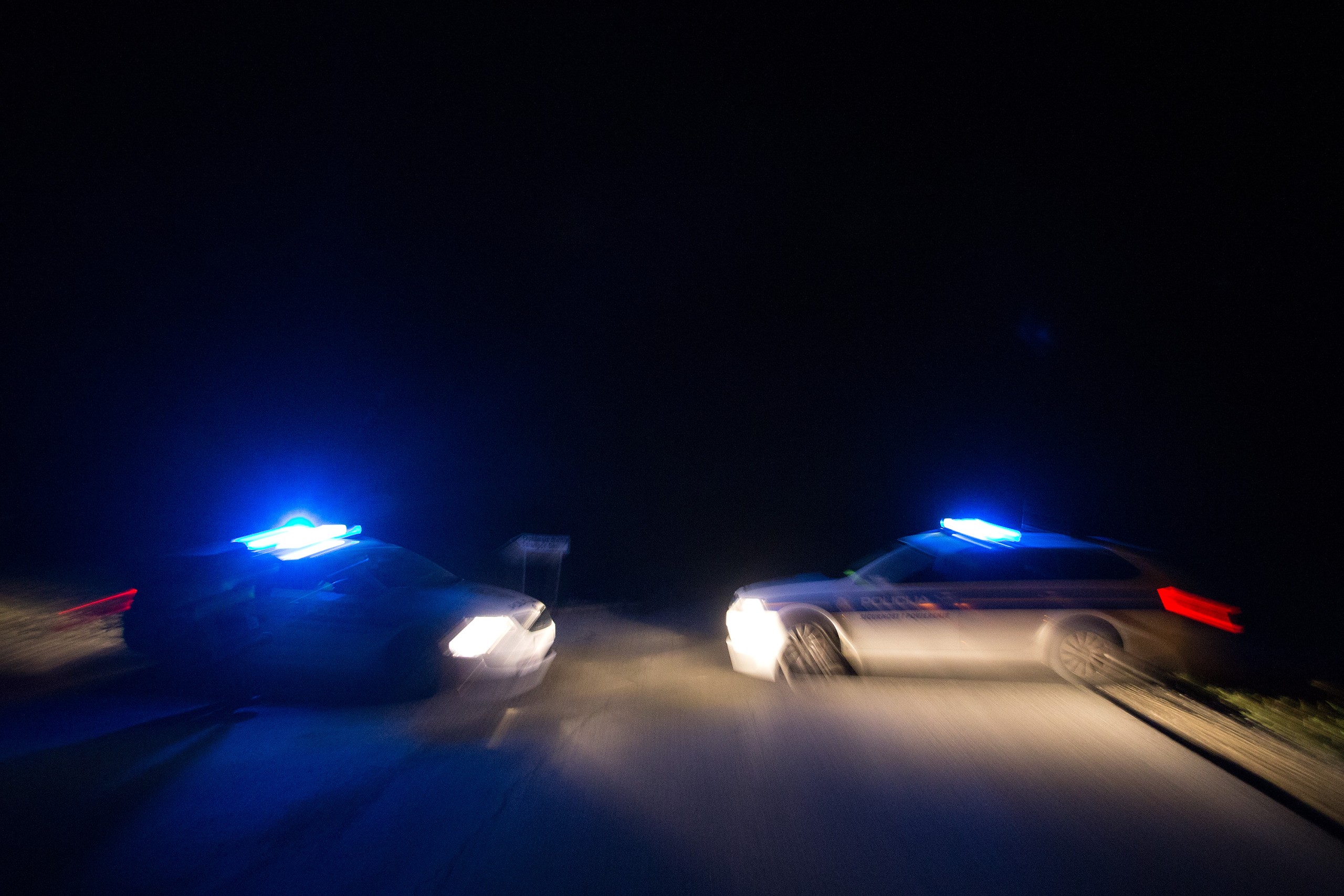 04.02.2016., Ivanic Grad -  Zbog prometne nesrece sa smrtnim ishodom policija je blokirala promet Zutickom ulicom u Ivanic Gradu.rPhoto: Davor Puklavec/PIXSELL