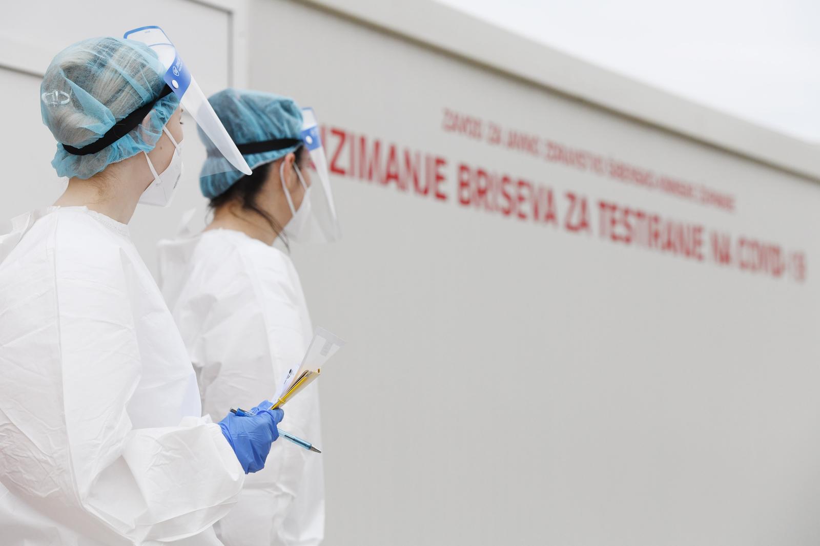 06.05.2022., Sibenik - Dolaskom ljepsih vremena broj testiranja na koronavirus sve je manji, a i broj zarazenih je u padu. korona Photo: Hrvoje Jelavic/PIXSELL
