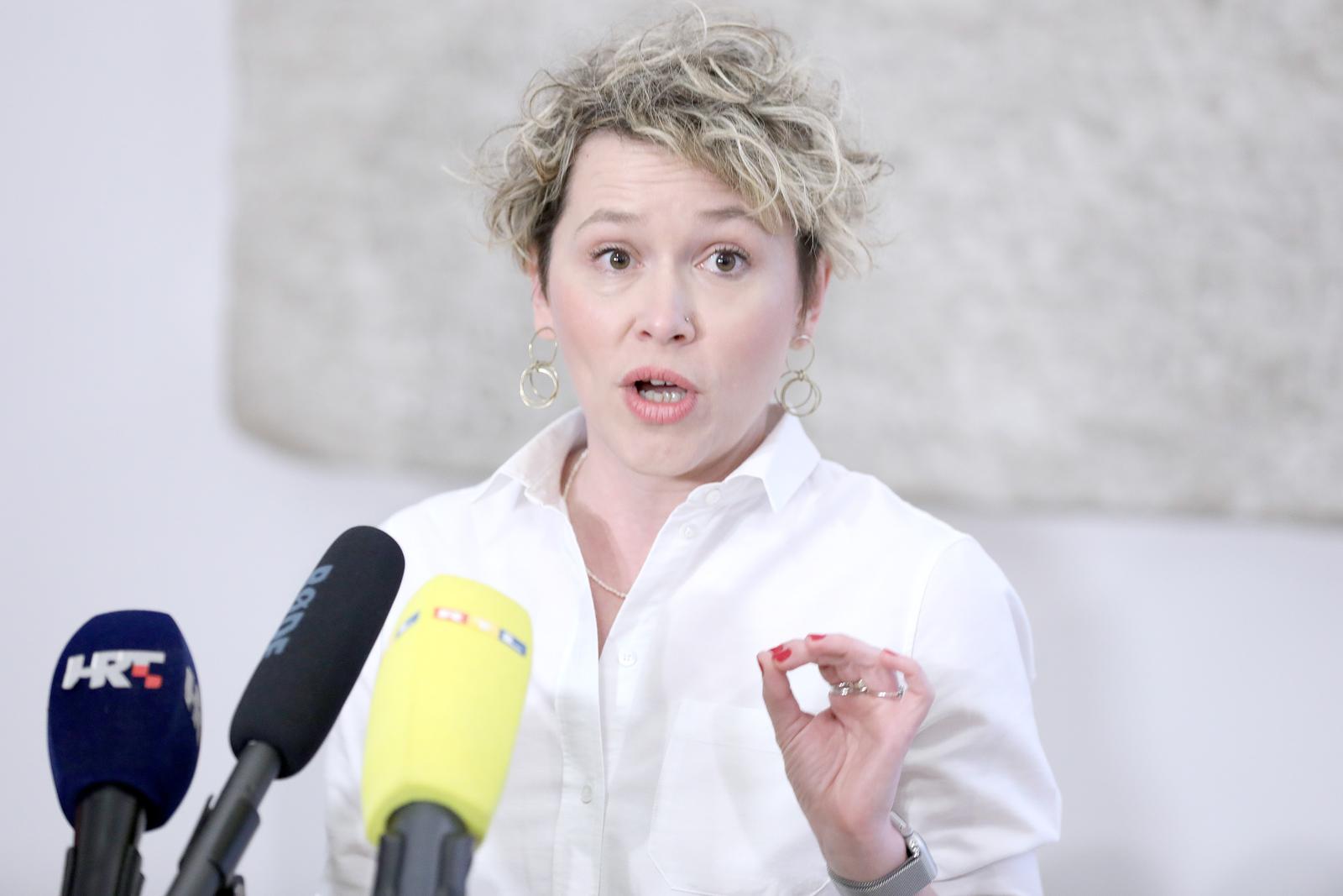 06.05.2022., Zagreb - Na konferenciji za medije odrzanoj u Saboru zastupnice Sandra Bencic i Ivana Kekin komentirale su pravo na pobacaj i druge aktualnosti.  Photo: Patrik Macek/PIXSELL