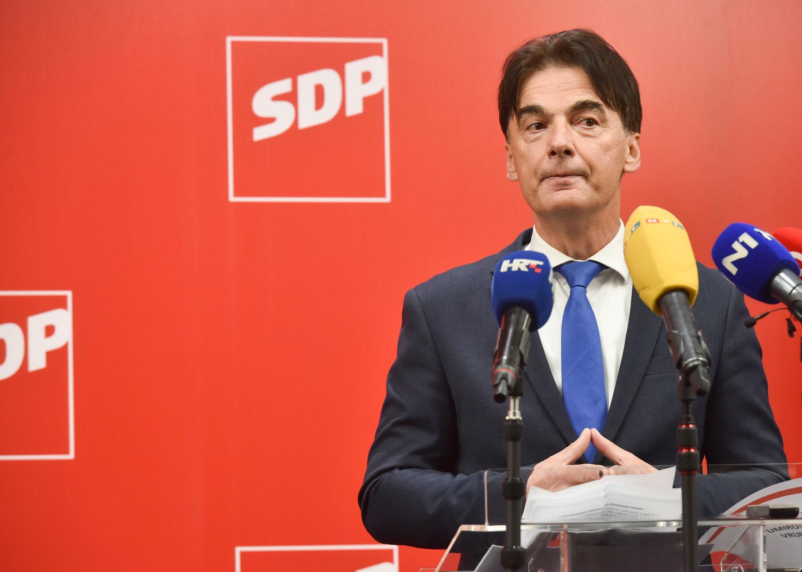 08.02.2022., Zagreb - U sjedistu SDP-a odrzana je konferencija za medije o prijedlogu pomoci umirovljenicima u borbi protiv inflacije. Branko Grcic Photo: Davorin Visnjic/PIXSELL