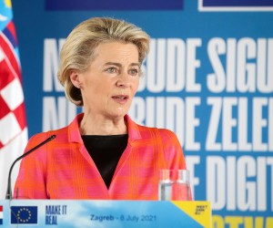 8.7.2021., Zagreb - Predsjednica Europske komisije Ursula von der Leyen u posjetu Hrvatskoj. Izjave za medije predsjednika Vlade Andreja Plenkovica i predsjednice Europske komisije Ursule von der Leyen. Predsjednica Europske komisije urucila je predsjedniku Vlade Andreju Plenkovicu pozitivnu ocjenu o Nacionalnom planu oporavka i otpornosti za Republiku Hrvatsku. rPhoto: Goran Stanzl/PIXSELL
