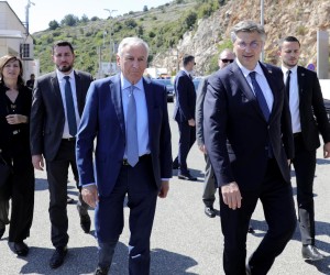 11.05.2022., Dubrovnik - Predsjednik Vlade Andrej Plenkovic sudjelovao je na svecanosti obiljezavanja 20 godina od zavrsetka radova na izgradnji mosta dr. Franje Tudjmana. Photo: Grgo Jelavic/PIXSELL