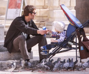 20.03.2012., Stradun, Dubrovnik - Lijep i suncan pocetak proljeca u Dubrovniku.rPhoto: Grgo Jelavic/PIXSELL