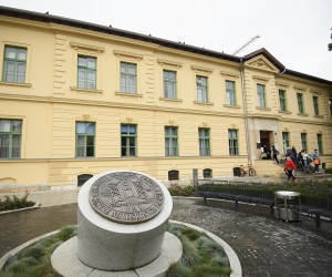 12.10.2020., Zagreb - Policajac koji je ozlijedjen u pucnjavi ispred zgrade Vlade u jutarnjim satima nalazi se  u Vinogradskoj  bolnici.rPhoto: Marko Lukunic/PIXSELL