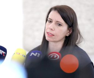 16.03.2022., Zagreb - Na konferenciji za medije odrzanoj u Saboru zastupnica Katarina Peovic komentirala je jucerasnji prelet zrakoplova iznad Zagreba.  Photo: Patrik Macek/PIXSELL