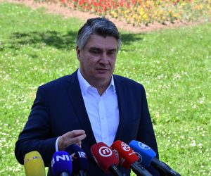 16.05.2022., Slavonski Brod - Predsjednik Republike Hrvatske Zoran Miolanovic sudjelovao je na svecanoj sjednici Gradskog vijeca Grada Slavonskog Broda u prigodi Dana Grada i blagdana sv. Ivana Nepomuka, zastitnika Grada. Photo: Ivica Galovic/PIXSELL