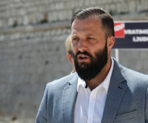 21.04.2021., Sibenik - Tonci Restovic, kandidat za sibenskog gradonacelnika organizirao je neformalno druzenje s aktualnim dalmatinskim SDP-ovim gradonacelnicima koji mu pruzaju svoju podrsku. Miso Krsticevic, gradonacelnik Ploca. rPhoto: Dusko Jaramaz/PIXSELL