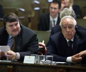 22.10.2016., Zagreb - Medjunarodna konferencija "Integracija ili dezintegracija Europske unije - paneuropski odgovor i perspektive integracije u jugoistocnoj Europi cetvrt stoljeca poslije" odrzana je u Staroj gradskoj vijecnici. Bernd Posselt, Alain Terrenoire. rPhoto: Goran Stanzl/PIXSELL