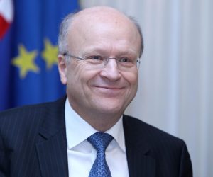 22.12.2017., Zagreb - Predsjednik Vlade Republike Hrvatske Andrej Plenkovic sastao se u Banskim dvorima s predsjednikom Suda Europske unije Koenom Lenaertsom. Uz predsjednika Vlade sastanku su nazocili potpredsjednica Vlade i ministrica vanjskih i europskih poslova Marija Pejcinovic Buric i ministar pravosuða Drazen Bosnjakovic.r"nPhoto: Patrik Macek/PIXSELL