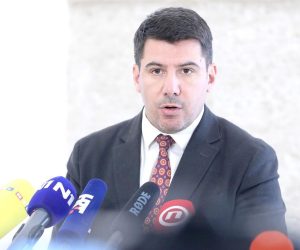 23.03.2022., Zagreb - Na konferenciji za medije odrzanoj u Saboru zastupnik Nikola Grmoja komentirao je aktualne dogadjaje.   Photo: Patrik Macek/PIXSELL