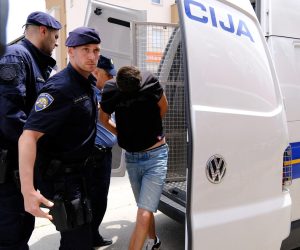 23.05.2022., Velika Gorica - U tijeku je ispitivanje navijaca nakon nereda na autocesti A1 kod Desinca. Dio navijaca doveden je na Zupanijski sud u Velikoj Gorici. Photo: Slaven Branislav Babic/PIXSELL