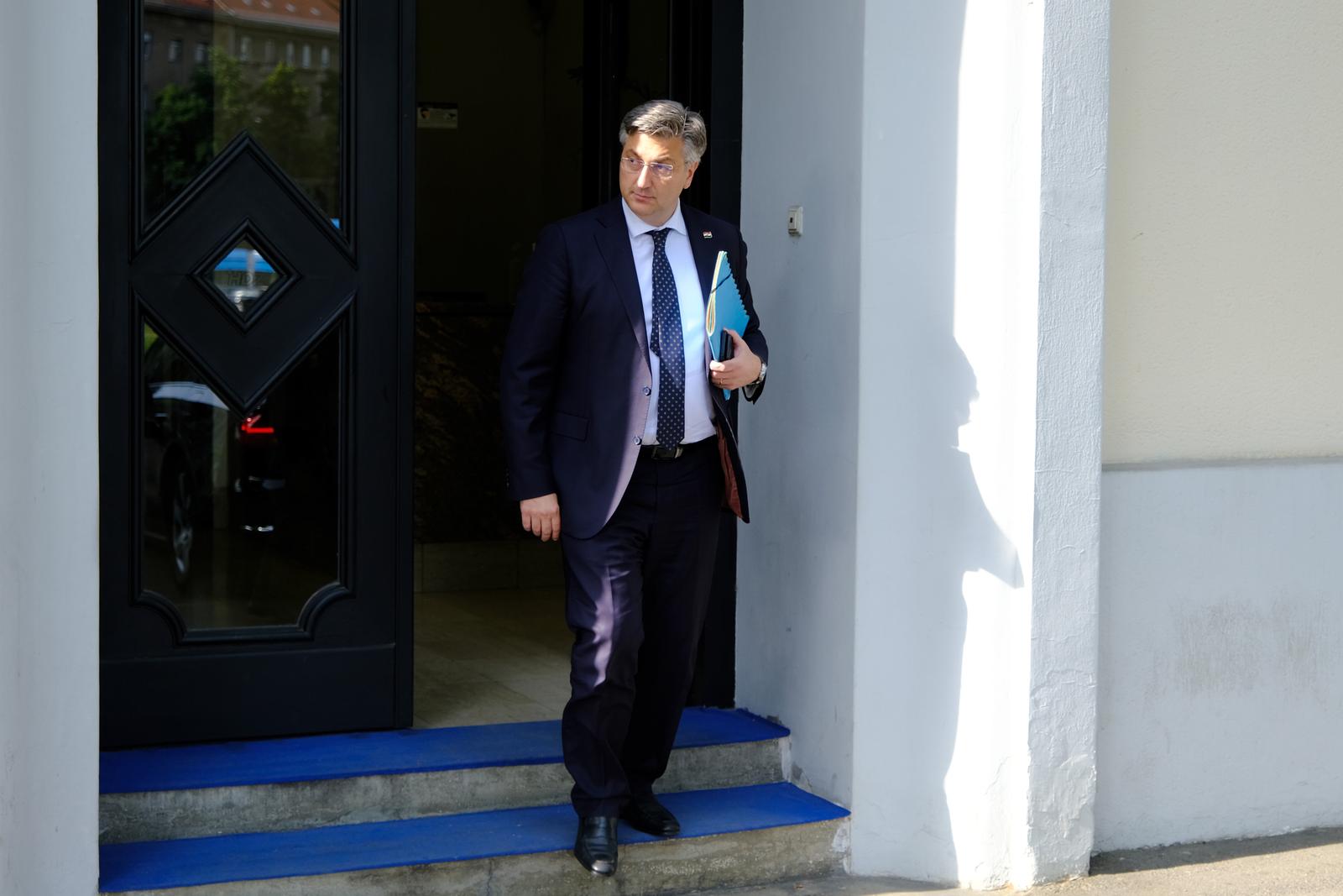 23.05.2022., Zagreb - U sredisnjici HDZ-a na Trgu zrtava fasizma odrzana je zajednicka sjednica Predsjednistva i Nacionalnog vijeca HDZ-a. Izjavu za medije nakon sjednice dao je Branko Bacic. Photo: Slaven Branislav Babic/PIXSELL