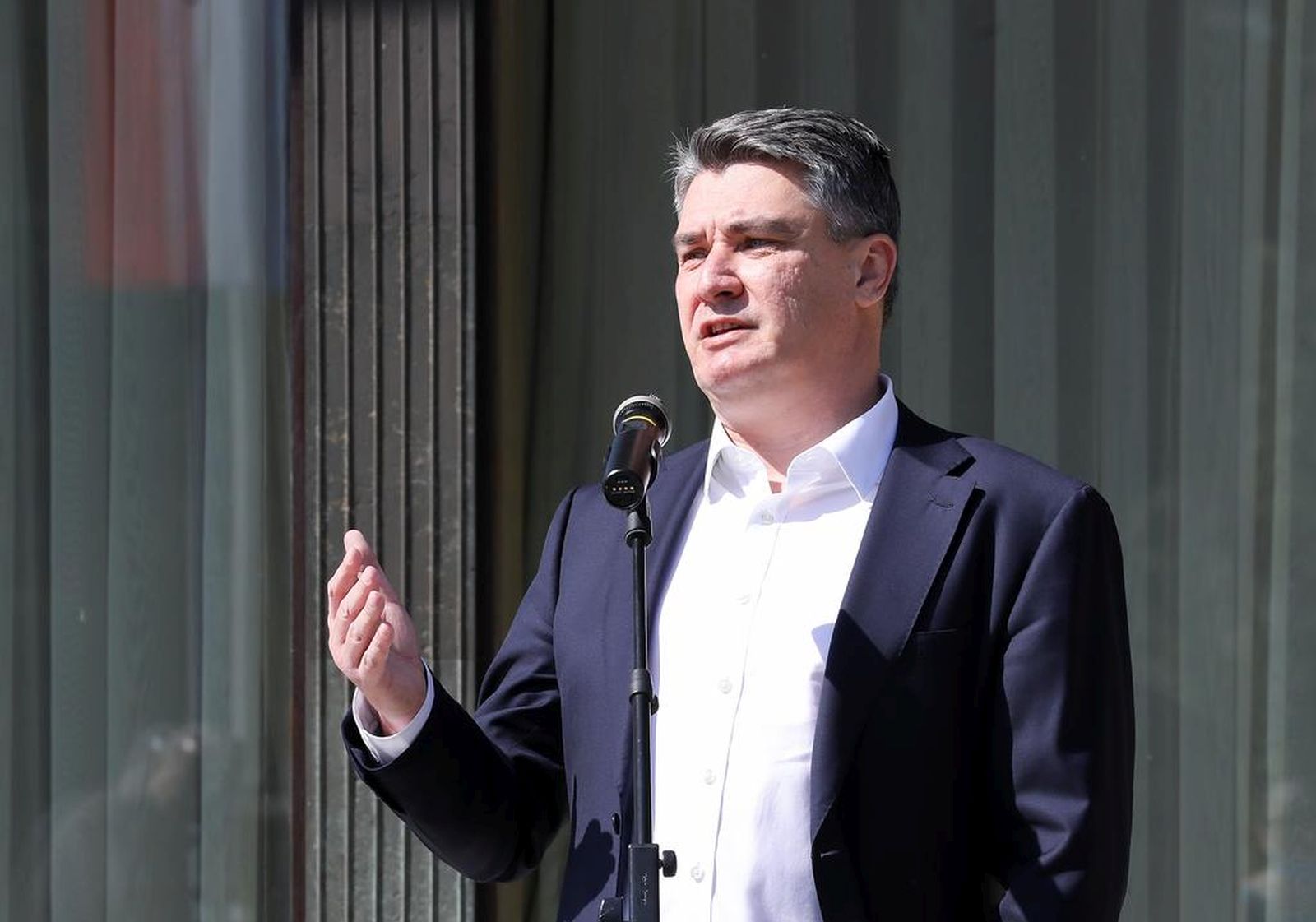 24.04.2021., Zagreb - Otvorenje Godisnje izlozbe ostvarenja hrvatskih arhitektica i arhitekata u 2020. godini i dodjela godisnjih nagrada Udruzenja hrvatskih arhitekata u Uredu predsjednika RH.rPhoto: Emica Elvedji/PIXSELL