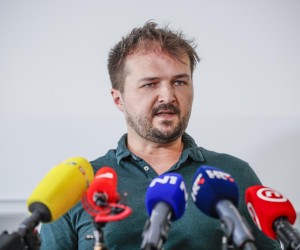 26.05.2022., Zagreb - Predsjednik udruge Duga obitelji Daniel Martinovic odrzao je konferenciju za novinare.   Photo: Slavko Midzor/PIXSELL