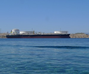 25.09.2016., Omisalj - Tanker na vezu u Omislju. "nPhoto: Boris Scitar/Vecernji list/PIXSELL
