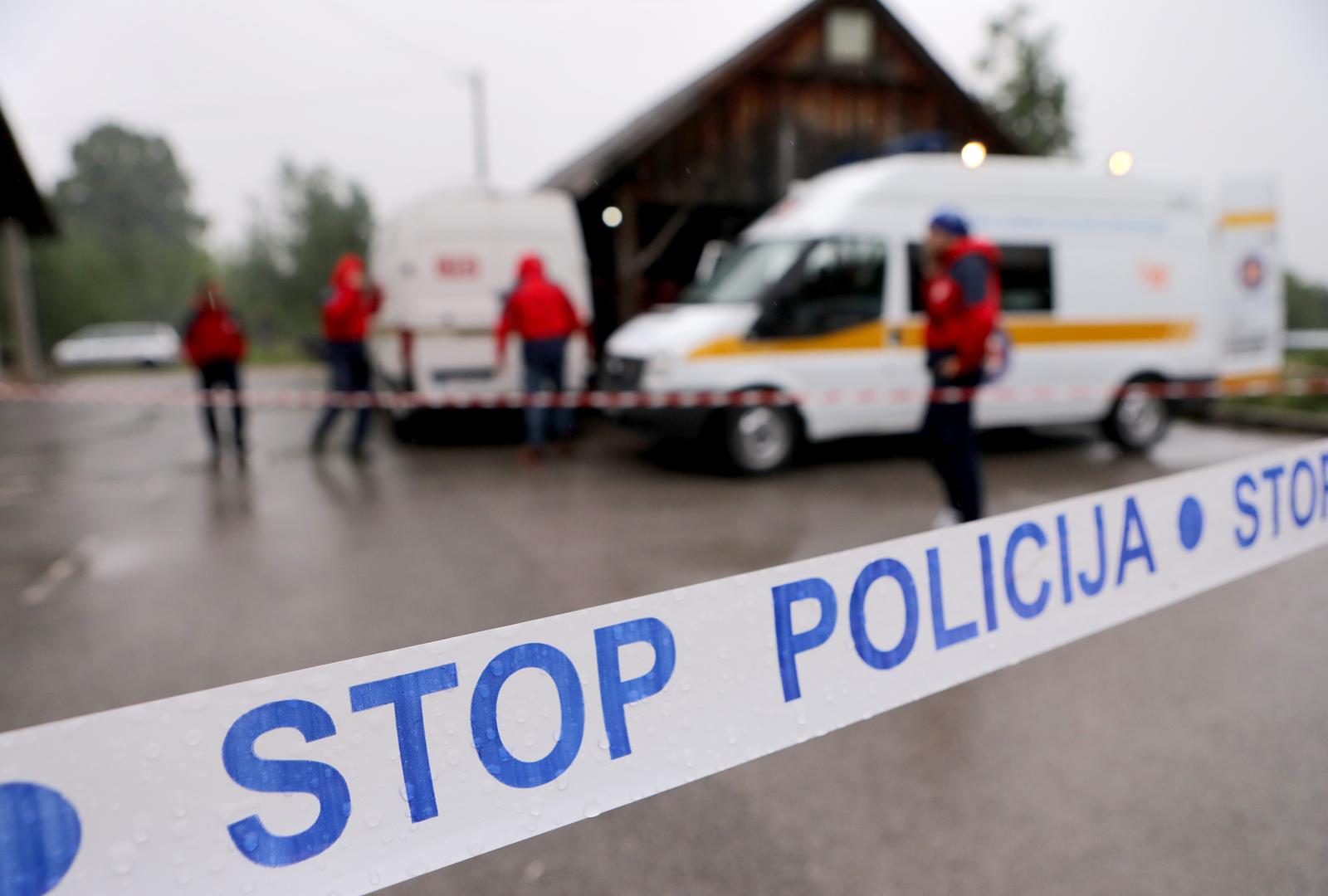 29.05.2022., Slusnica - U lovackom dom "Slusnica" nedaleko Slunja pripadnici HGSS-a organiziraju potragu za nestalim zrakoplovom. Photo: Tomislav Miletic/PIXSELL