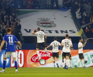 Soccer Football - 2. Bundesliga - Schalke 04 v St. Pauli - Veltins-Arena, Gelsenkirchen, Germany - May 7, 2022 St Pauli's Igor Matanovic celebrates scoring their first goal REUTERS/Thilo Schmuelgen DFL REGULATIONS PROHIBIT ANY USE OF PHOTOGRAPHS AS IMAGE SEQUENCES AND/OR QUASI-VIDEO. Photo: Thilo Schmuelgen/REUTERS