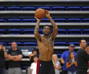 Miami Heat forward Udonis Haslem runs drills during practice on the last day of the Miami Heat NBA basketball team training camp in Boca Raton, Fla., Friday, Sept. 28, 2018. (David Santiago/Miami Herald via AP)