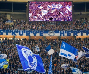 Fussball Berlin 14.09.2017 UEFA EUROLEAGUE GRUPPENPHASE Hertha BSC GER geg Athletic Bilbao ESP 0 : 0 FAN Hertha FAN FANS Ostkurve Fahnen Banner *** Football Berlin 14 09 2017 UEFA Euro League Group stage Hertha BSC ger geg Athletic Bilbao ESP 0 0 supporter Hertha supporter supporters Ostkurve Flags Banner
