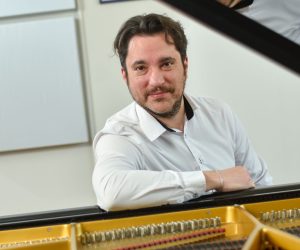 29.04.2022., Zagreb - Filip Fak, pijanist i glazbeni profesor. 

Photo Sasa ZinajaNFoto