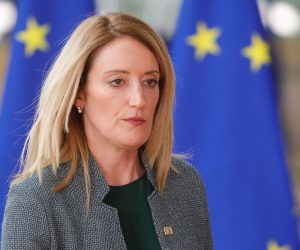 epa09986450 European Parliament President Roberta Metsola arrives at the first day of a Special European Summit on Ukraine at the European Council, in Brussels, Belgium, 30 May 2022.  EPA/STEPHANIE LECOCQ