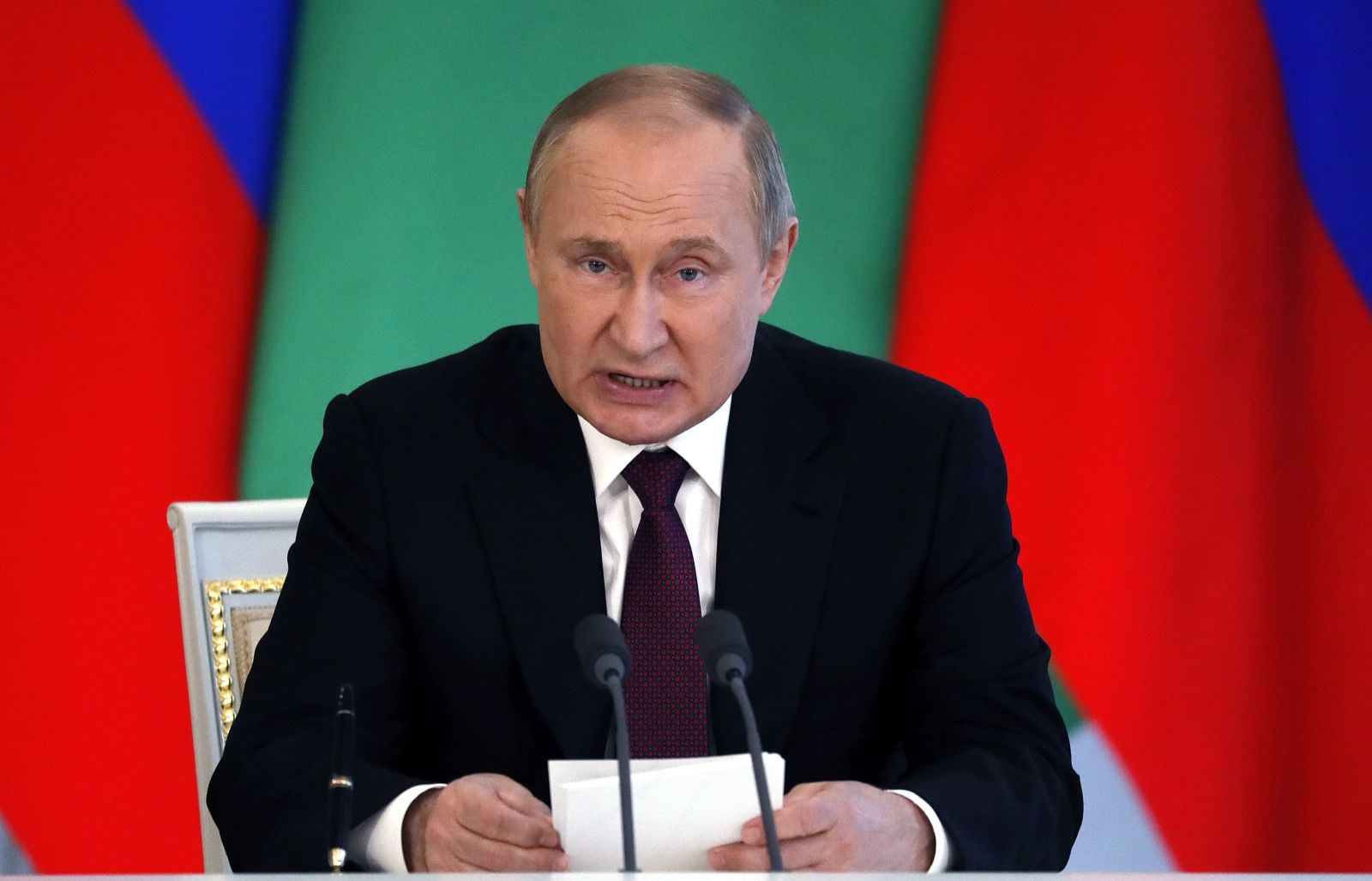 epa10006011 Russian President Vladimir Putin during a joint press conference with the President of Turkmenistan Serdar Berdimuhamedow (not pictured) following their meeting in Moscow, Russia, 10 June 2022. The Turkmen president is on an official visit in Moscow.  EPA/YURI KOCHETKOV / POOL