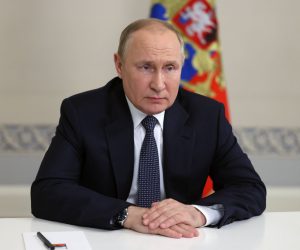 epa10027491 Russian President Vladimir Putin chairs a meeting with members of the Russian Security Council via teleconference call in the Kremlin in Moscow, Russia, 22 June 2022.  EPA/MIKHAIL METZEL / KREMLIN POOL / SPUTNIK MANDATORY CREDIT