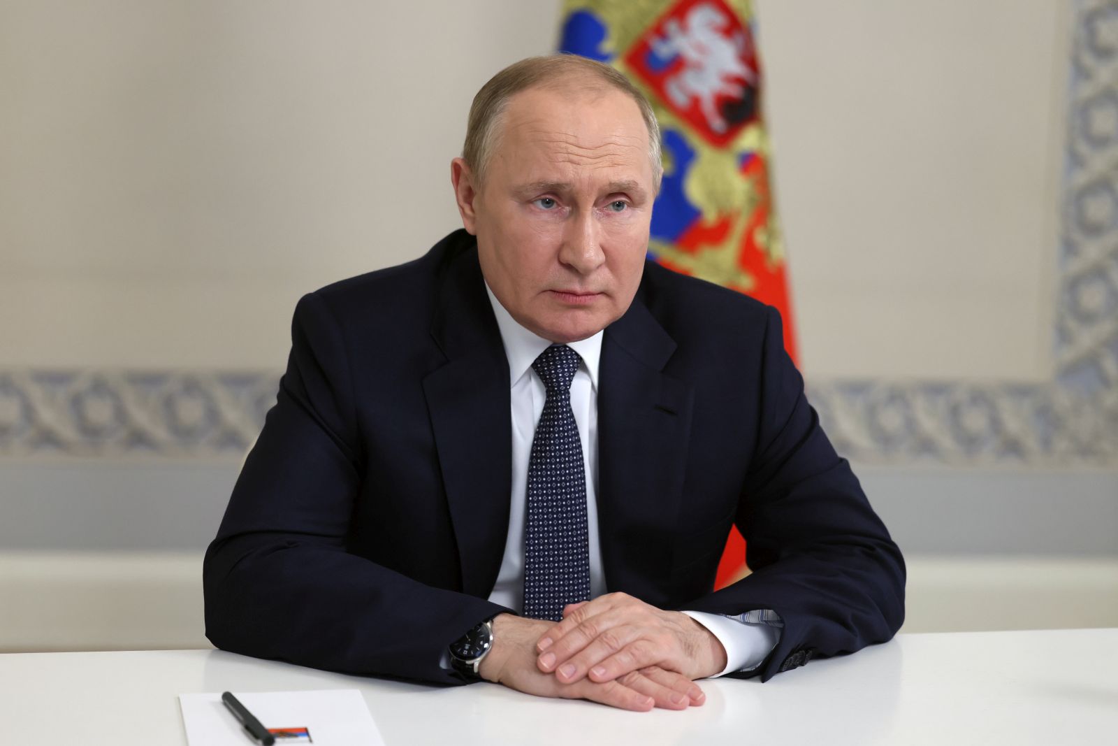 epa10027491 Russian President Vladimir Putin chairs a meeting with members of the Russian Security Council via teleconference call in the Kremlin in Moscow, Russia, 22 June 2022.  EPA/MIKHAIL METZEL / KREMLIN POOL / SPUTNIK MANDATORY CREDIT