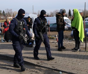 01.03.2022., Medyka, Poljska - Na granicnom prijelazu izmedju Ukrajine i Poljske u gradu Medyka i danas su velike guzve. Mnogo je izbjeglica provelo noc u satorima i vani, a temperatura se spustala ispod nule.  Photo: Armin Durgut/PIXSELL