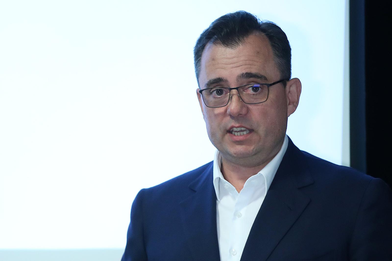 02.06.2022., Zagreb - Predstavljanje Znanstveno-razvojne inicijative ZRIN koju je osnovao Damir Vandjelic. ZRIN je neprofitna udruga gradjana koju cine neovisni strucnjaci iz akademskog i poslovnog svijeta s misijom istrazivanja, formuliranja i predlaganja javnih politika te njihovog ucinka na poboljsanje zivotnih i gospodarskih uvjeta u RH. Damir Vandjelic.   Photo: Goran Stanzl/PIXSELL