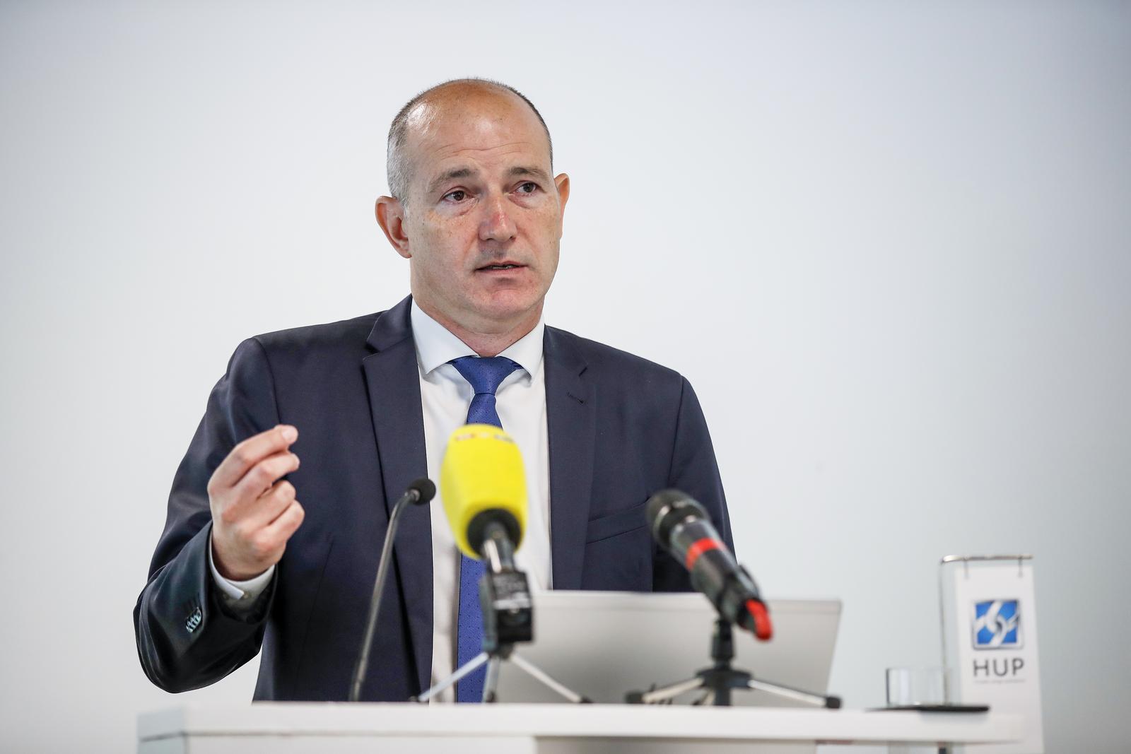 03.05.2022., Zagreb - Hrvatska udruga poslodavaca (HUP)  predstavila je prijedloge reformi poreznog sustava te inicijative za pocetak rada na reformi sustava doprinosa. Prijedlozi su rezultat rada Radne skupine za poreznu reformu, u kojoj je sudjelovao veliki broj clanova HUP-a iz gotovo svih granskih udruga, a svrha im je povecanje konkurentnosti hrvatskog trzista rada. Maihael Furjan.
  Photo: Slavko Midzor/PIXSELL
