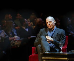04.12.2016., Zagreb - U Hrvatskom narodnom kazalistu na Filozofskom teatru gostovao je bivsi ministar financija Grcke Janis Varoufakis.rPhoto: Zarko Basic/PIXSELL