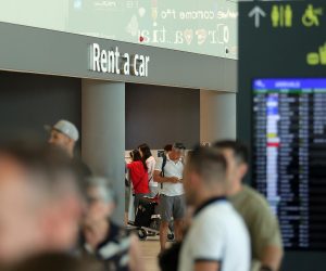 Zagreb: Pojačan promet putnika u Zračnoj luci Franjo Tuđman 05.08.2018., Zagreb - Pojacan promet putnika u Zracnoj luci Franjo Tudjman. rrPhoto: Borna Filic/PIXSELL