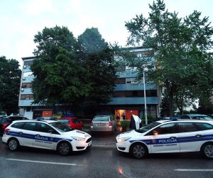 06.06.2022., Zagreb - U ulici Drage Gervaisa pronadjeni mrtvo tijelo zenske osobe s tragovima koji upucuju na nasilnu smrt. Osoba koja se dovodi u vezu sa dogadjajem je privedena u sluzbene prostorije. Policijski ocevid.   Photo: Marko Lukunic/PIXSELL