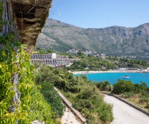 06.08.2019., Kupari, Zupa dubrovacka - Plaza i bivsi turisticki kompleks u Kuparima. Photo: Grgo Jelavic/PIXSELL