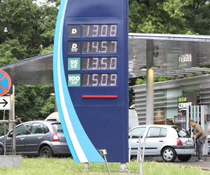 08.06.2022., Zagreb - Nakon odluke Vlade o najvisim cijenama, gorivo u Hrvatskoj je pojeftinilo, pa se benzin prodaje za 13,50 a dizel za 13.08 kuna. Photo: Patrik Macek/PIXSELL