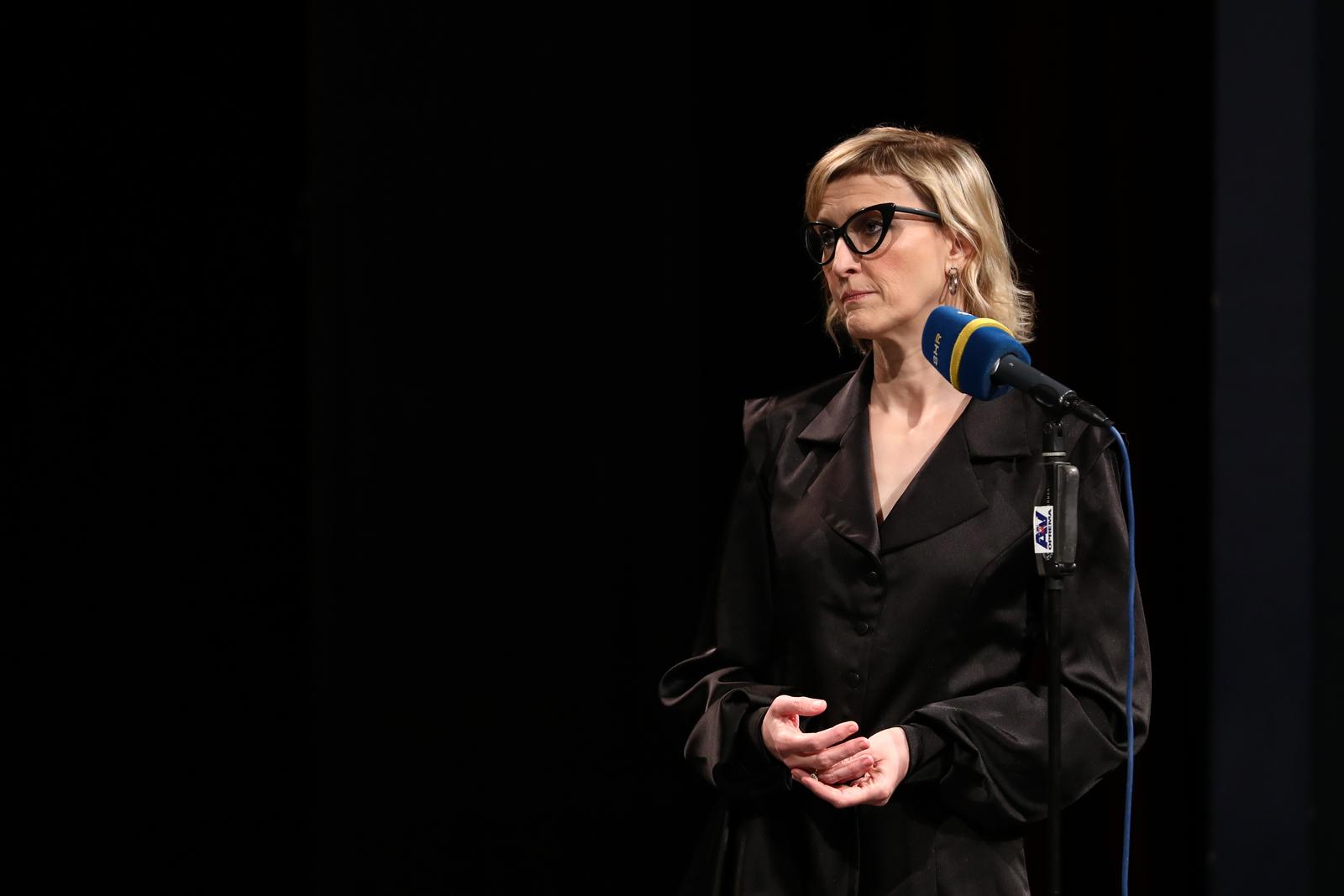 10.04.2021., Sarajevo, Bosna i Hercegovina - Urucenje Nagrade za doprinos ocuvanju kulture sjecanja rediteljici Jasmili banic. Zbanic je cetvrta laureatkinja ove Nagrade koja se dodjeljuje u okviru Modula Memorije od 2018. godine. Jasmila Zbanic"nPhoto: Armin Durgut/PIXSELL