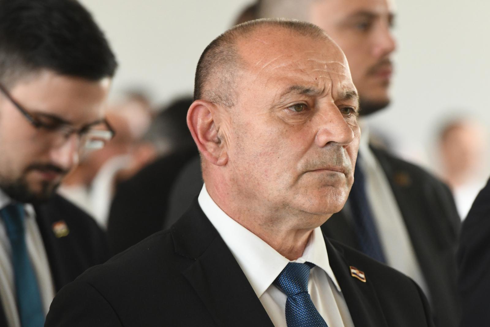 10.06.2022., Sibenik - Svecano otvorenje Veteranskog centar u Sibeniku izgradjenog na prostoru bivse vojarne Bribirskih knezova. Potpredsjednik Vlade i ministar hrvatskih branitelja Tomo Medved.  Photo: Hrvoje Jelavic/PIXSELL