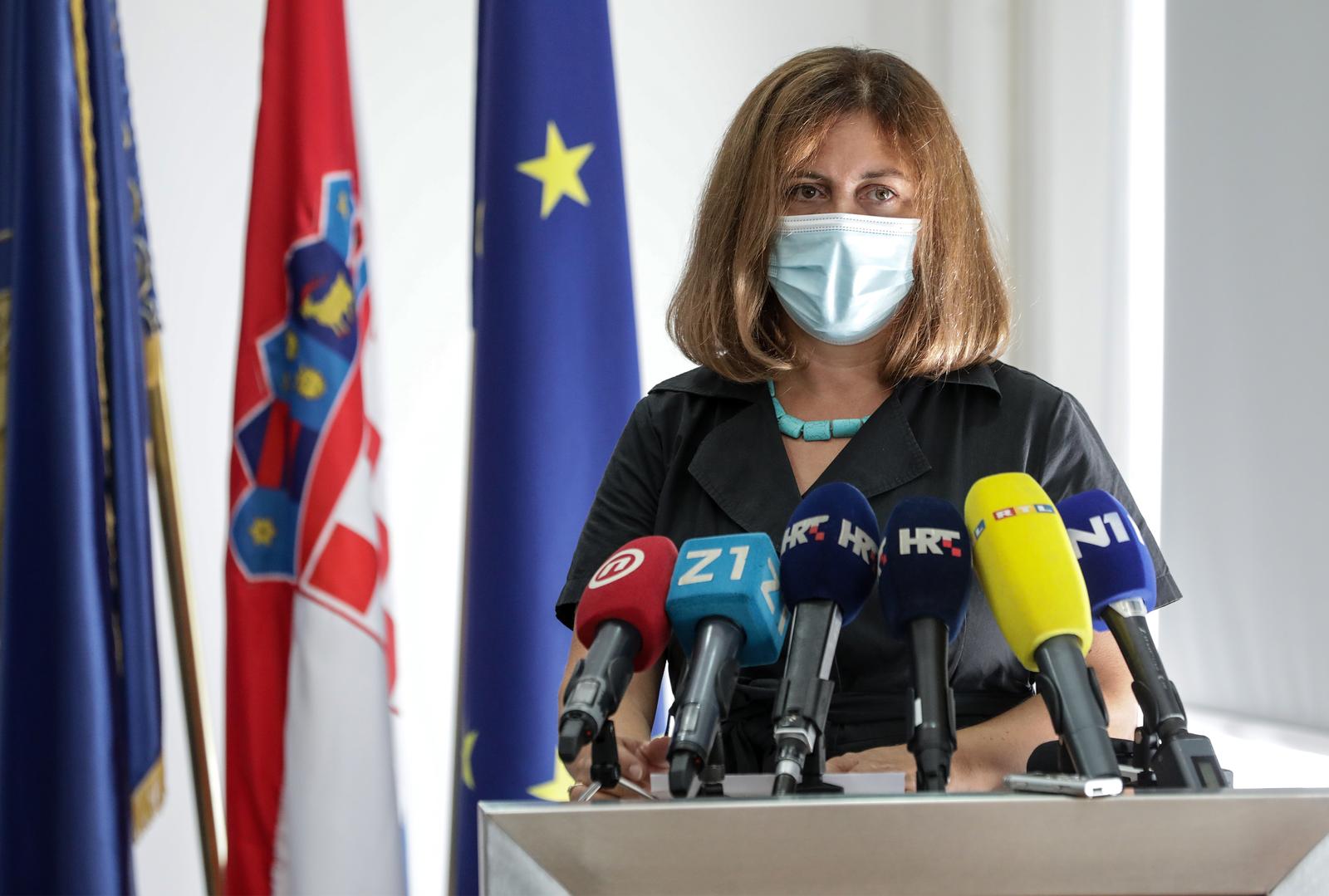 10.09.2021., Zagreb . Konferencija za medije povodom obiljezavanje 30. obljetnice Bitke za Vukovar.  Na konferenciji su sudjelovali potpredsjednik Vlade i ministar hrvatskih branitelja Tomo Medved, ministar obrane Mario Banozic, glavni ravnatelj policije Nikola Milina, umirovljeni brigadir Branko Borkovic i dr. Iva Pem Novosel iz Hrvatskog zavoda za javno zdravstvo.rPhoto: Robert Anic/PIXSELL
