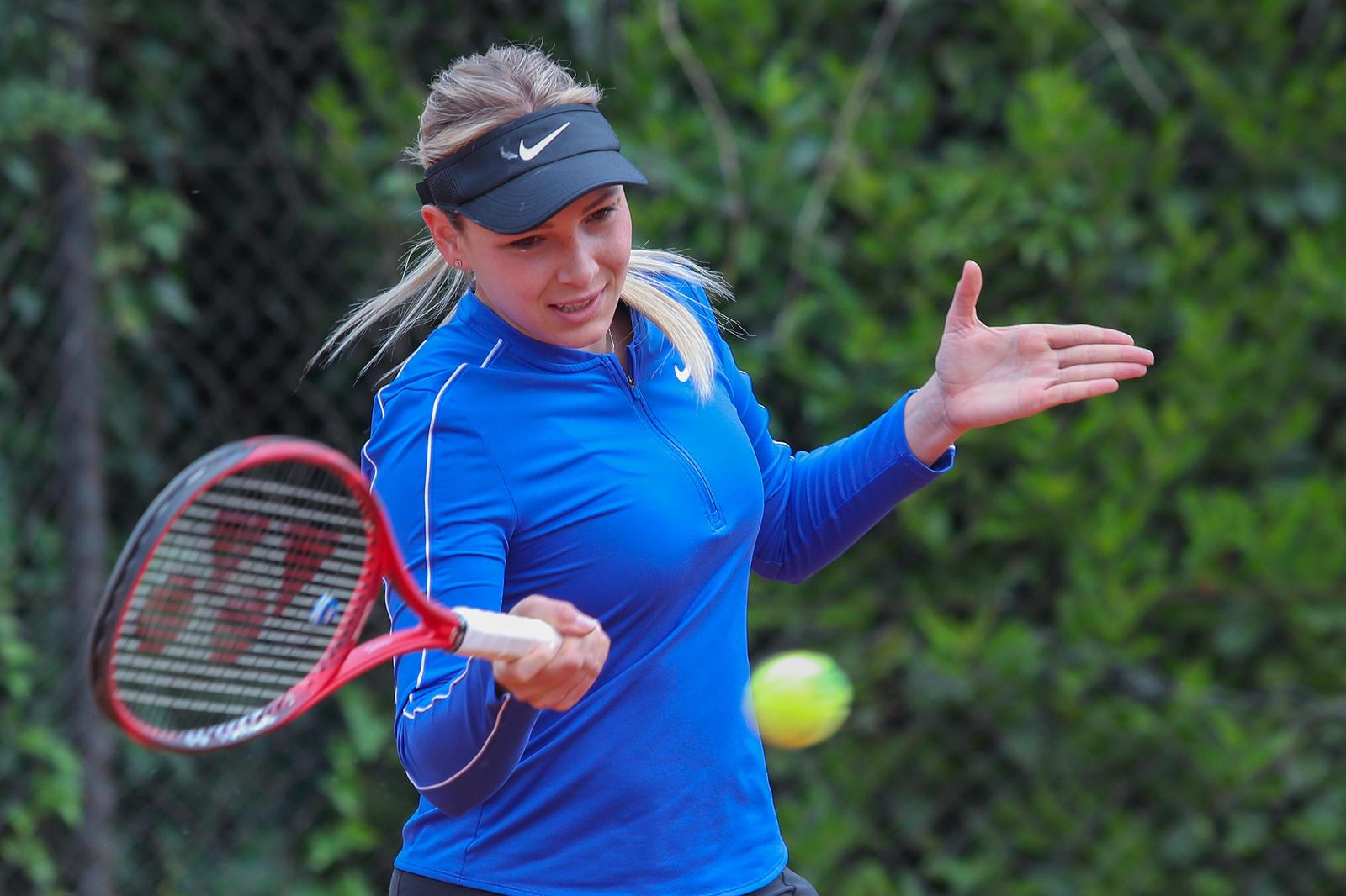 11.05.2020., Zagreb - Okupljanje i druzenje s novinarima Hrvatske Fed Cup reprezentacije na teniskim terenima HTK Zagreb. Donna Vekic. rPhoto: Luka Stanzl/PIXSELL