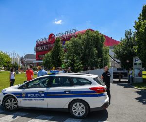 12.06.2022.., Zagreb -  Dojava o bombi u Arena centru  Photo: Josip Regovic/PIXSELL