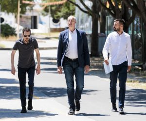 13.06.2022., Split - Nakon sto su mediji jucer objavili aferu dopisivanja vijecnika Luke Baricica i bivseg zamjenika gradonacelnika Bojana Ivosevica s nepoznatim osobama preko interneta danas je odrzana konferencija za medije na tu temu.
Luka Baricic, Ivica Puljak, Bojan Ivosevic
  Photo: Miroslav Lelas/PIXSELL