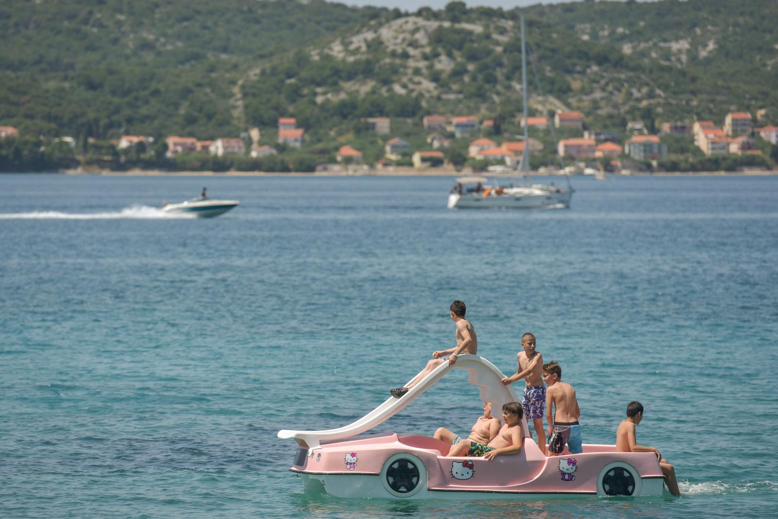 14.06.2019., Biograd na Moru - Plaza Soline u Biogradu na Moru puna je domacih i stranih gostiju. rPhoto: Dino Stanin/PIXSELL