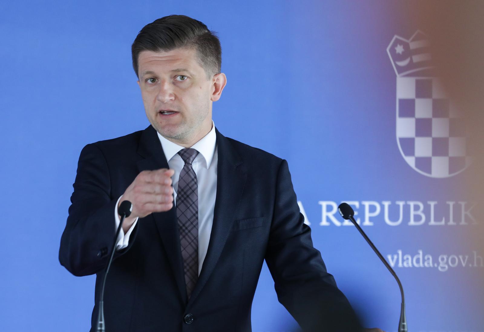 15.06.2022., Zagreb - Potpredsjednik Vlade i ministar financija Zdravko Maric dao je izajvu medijima nakon sjednice Vlade Republike Hrvatske u Nacionalnoj i sveucilisnoj knjiznici.   Photo: Robert Anic/PIXSELL