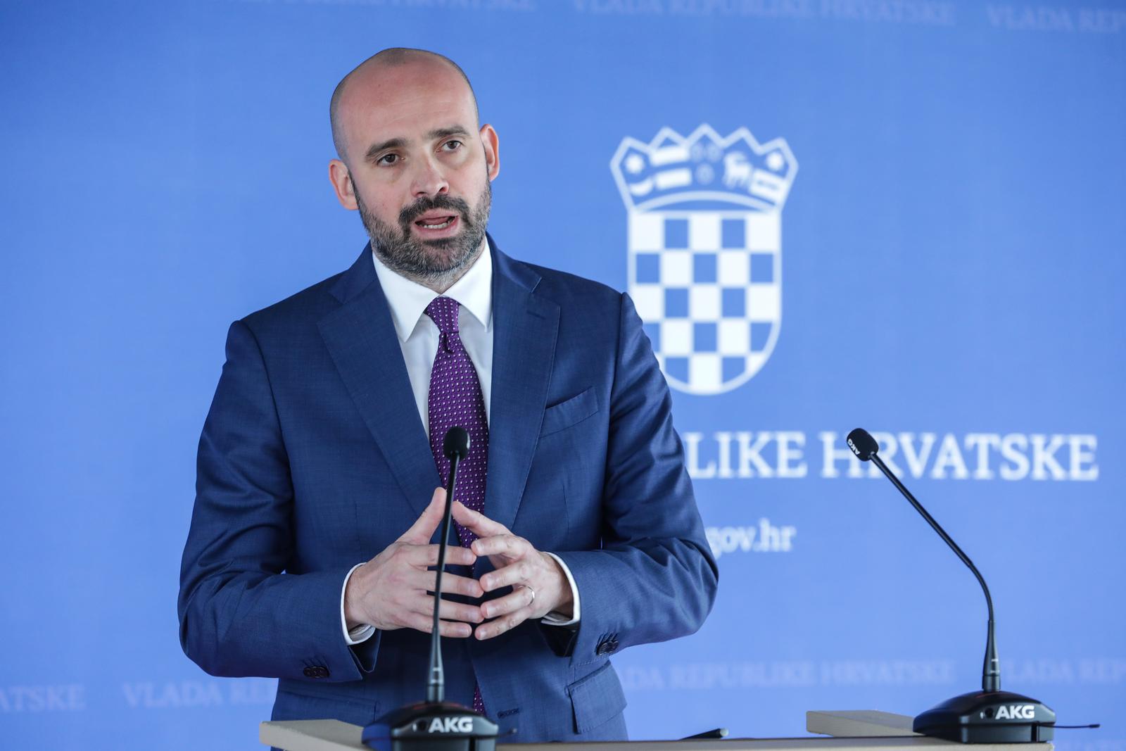15.06.2022., Zagreb - Ministar prostornoga uredjenja, graditeljstva i drzavne imovine Ivan Paladina dao je izajvu medijima nakon sjednice Vlade Republike Hrvatske u Nacionalnoj i sveucilisnoj knjiznici.   Photo: Robert Anic/PIXSELL
