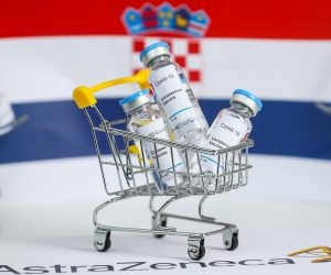 18.02.2021., Zagreb - Velika globalna potraznja za cjepivom protiv covida-19. Europska unija osigurala je najveci i najsiri portfolio narudzbi na svijetu - ukupno 1,485 milijardi doza od sest razlicitih proizvodjaca, s dodatnim opcijama za kupnju jos 780 milijuna doza. Photo: Zeljko Lukunic/PIXSELL