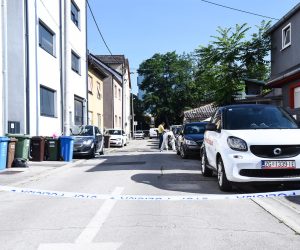 18.6.2022., Zagreb - U Pregradskoj ulici nekoliko vozila osteceno u eksploziji, ocevid u tijeku. Photo: Neva Zganec/PIXSELL